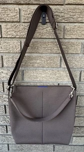 ROTHYS Umhängetasche dunkelbraun Coco Kunststoff Recycling Strick Mini Reißverschluss Eimer - Bild 1 von 18