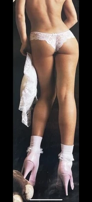 Póster de puerta Susanne Kasper 1987 vintage ¡NUEVO SELLADO! RARO!!! ¡26"" X 75""! Man Cave! Foto 1 de 4