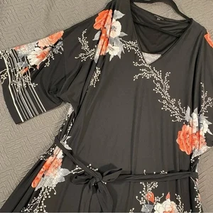 Lane Bryant Plus Size 26/28 Kimono Sleeve Black Floral Dress VGW - Picture 1 of 10
