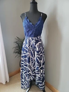 Maxi abito floreale asimmetrico scollo a V profondo Blooming Jelly M blu e bianco - Foto 1 di 11
