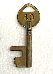 Rare Antique Employee Bundy Time Recorder Clock Key #40 - Picture 1 of 3
