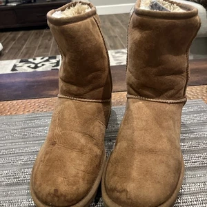 UGG Classic Short II Chestnut 1016223W-CHE Damen (22230) Größe 8 - Bild 1 von 17