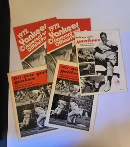 New York Yankees 1971-72 Scorebook & Official Program Marked Scorecard Lot - Bild 1 von 14