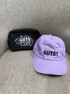 Olivia Rodrigo - GUTS World Tour VIP Merch GUTSY Gorra y Riñonera Púrpura ¡NUEVO!! - Imagen 1 de 8