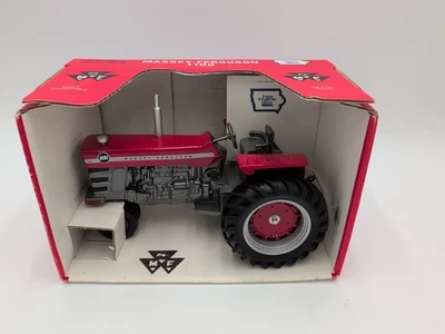 Scale Models Massey Ferguson 1100 1993 Farm Progress Show Toy Tractor NIB 1/16 - Image 1 of 3