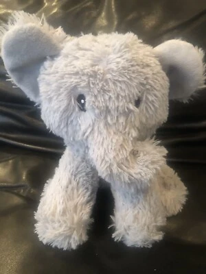 Juguete suave de peluche Trend Lab elefante gris de 8 pulgadas Foto 1 de 4