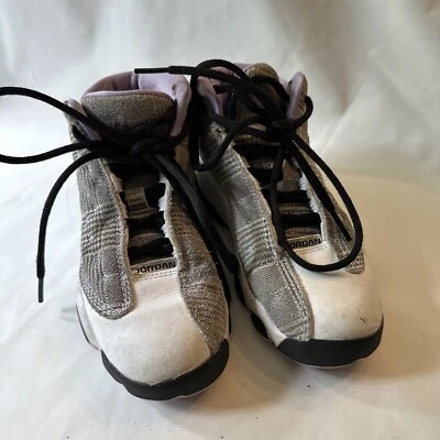 Zapatillas Jordan para niñas talla 12 moradas y grises Foto 1 de 4