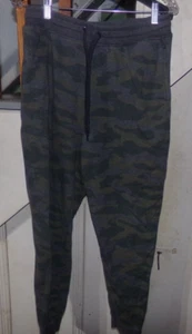 1 HERREN XERISON MEDIUM GRÜN TARNFARBEN TAILLIERT UNTERTEIL SPORTHOSE HINTEN TASCHE - Bild 1 von 3