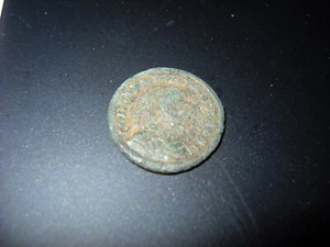 Constantine II Follis Heraclea Bronce RIC 77 - Imagen 1 de 2