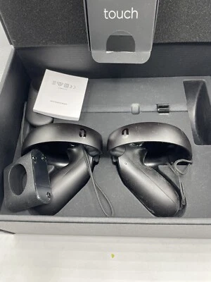Oculus Rift CV1 Touch Controller Left & Right Black TO-R & TO-L & Remote - Image 1 of 4