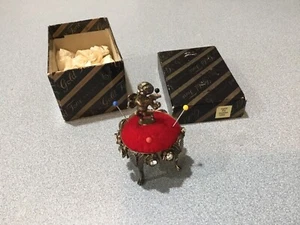 STATE RARE PIN CUSHION 1950 CUPID IN ORIGINAL BOX MINT CONDITION - Picture 1 of 7