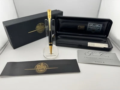 Bolígrafo Parker Duofold International negro con borde dorado Foto 1 de 4