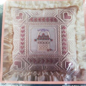 Traditions Needlepoint Pillow Kit "Woven Hearts" T4008 14" x 14" New - Picture 1 of 5