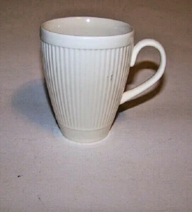 Mini taza Wedgwood WINDSOR 4 pulgadas h. - Imagen 1 de 3
