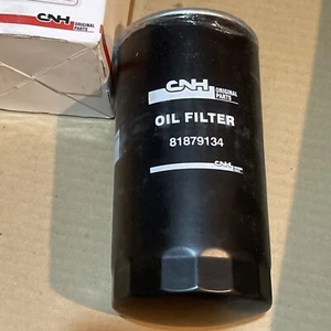 81879134 New OEM CNH Oil Filter - Picture 1 of 17