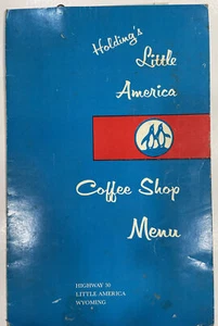 Menú de cafetería Holding’s Little America de colección 1964 Wyoming Highway 30 - Imagen 1 de 7