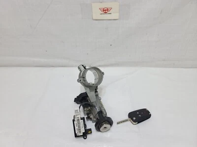 2014-2016 Buick Encore Ignition Switch Lock with Key OEM 84624982 - Image 1 of 4