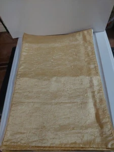 Pier One Rechteckige 14×20 Crinkle Gold Tischsets (4er Set) - Bild 1 von 4