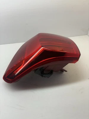 2015 -2018 KIA SEDONA PASSENGER SIDE RH RIGHT TAIL LIGHT LAMP OEM 92402A9010 - Image 1 of 4