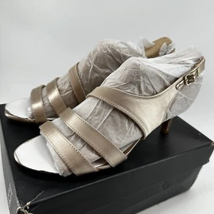 Naturalizer Taimi Damen-Riemchensandalen beige Satin Pfennigabsatz Schnalle Größe 11W - Bild 1 von 12