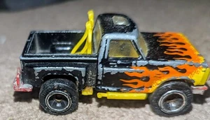Matchbox Flareside F 150 Ford Pick-up 1982 1:76 Diecast Toy Truck Flames Racing - Picture 1 of 3
