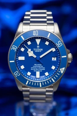 TUDOR Pelagos 42 mostrador azul - 2024 CONJUNTO COMPLETO - 25600TB - Imagem 1 de 4