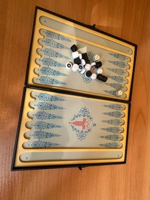 Backgammon, made in the USSR in the 80s, size 12.5 x 20.5 cm. - Image 1 of 4
