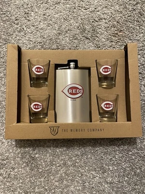 Cincinnati Reds Logo Stainless Steel Flask and 4 Shot Glass Gift Set MLB New - Image 1 of 3
