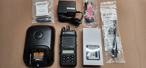 Motorola MotoTRBO XPR3500e UHF 403-512mhz Digitalradio AAH02RDH9VA7AN getestet - Bild 1 von 6