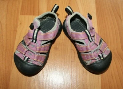 Sandalias KEEN Impermeables Zapatos para Agua Niñas Talla 4 Senderismo Tenis Gris Rosa Negro Foto 1 de 4