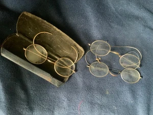 Lote de gafas antiguas/vintage con estuches antiguos - Imagen 1 de 5