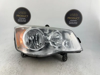 OEM | 2008 - 2016 Chrysler Town & Country Halogen Headlight (Right/Passenger) Foto 1 de 4