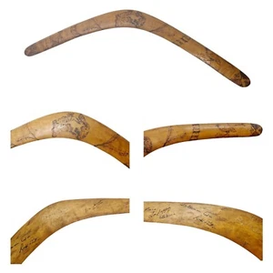 UNUSUAL & RARE DATED 1959 AUSTRALIAN TOURIST BOOMERANG ** AUTOGRAPHED TO BACK ** - Picture 1 of 10