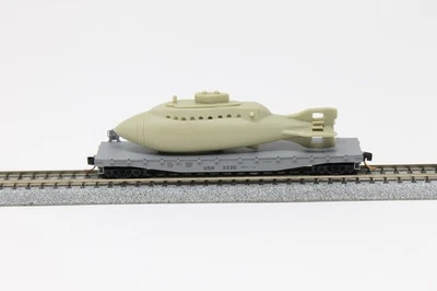 Micro Trains Special Run 07-136 N Scale Flatcar w/ Sub US Navy USN 3330 Gray - Image 1 of 4
