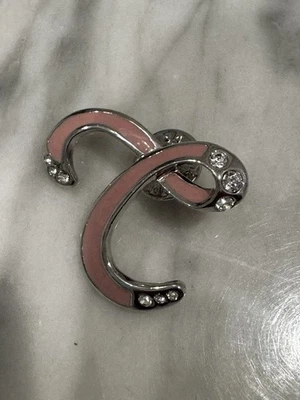 Prendedor de concientización sobre el cáncer cinta rosa Touchstone Crystal de Swarovski Foto 1 de 3