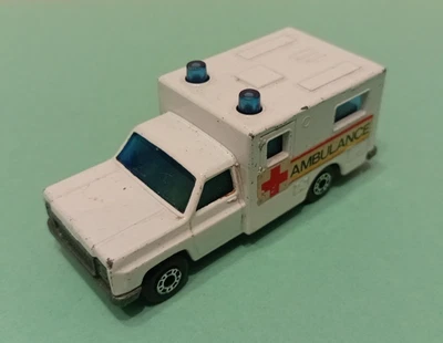 Ss3 - Matchbox SuperFast 1:64 Macchinina Automobilina 1977 Ambulance n° 41 - Immagine 1 di 4