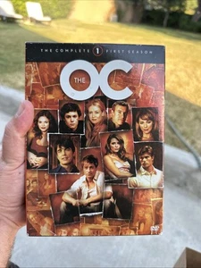 The O.C. - The Complete First Season (DVD, 2004, 7-Disc Set) - Imagen 1 de 8