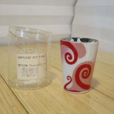 Pylones Laurent Mouveau SF MOMA музей Сан-Франциско розовый белый красный эспрессо чашка - Изображение 1 из 4