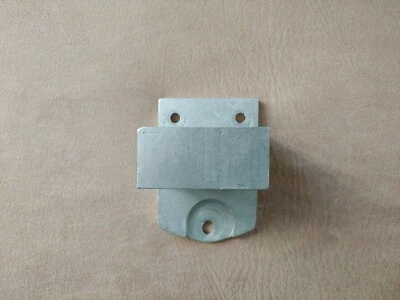 LIMPIO USADO PORSCHE 356A 356B 356C 356SC 912 ENFRIADOR DE ACEITE REUBICACIÓN BRIDA BILLET Foto 1 de 4