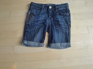 Mudd Girls Bermuda Mid Rise Adj Waist, Cuffed Stretch Shorts Size: 7 $36 - Picture 1 of 4