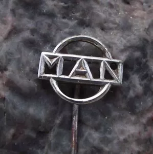Antike MAN German Truck & Bus Company Nutzfahrzeug LKW Hersteller Pin Anstecker - Bild 1 von 3