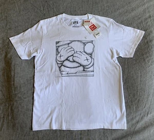 BRAND NEW KAWS X UNIQLO CHUM WHITE TEE MEN’S SIZE LARGE SS16 - Picture 1 of 5