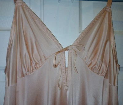 Henson Kickernick Women’s Medium 38 Vintage Pale Pink Tie Front Nylon Slip Dress - Image 1 of 4
