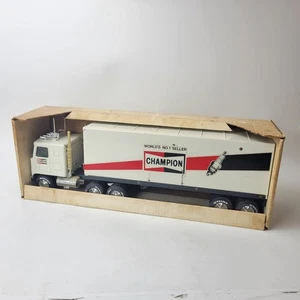 VTG NYLINT PRESSED STEEL 18 WHEELER CHAMPION SPARK PLUG SEMI TRUCK 21" - Picture 1 of 7