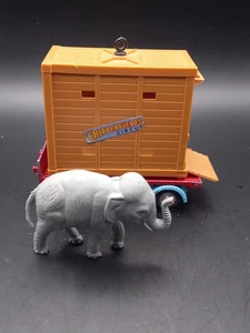 CORGI CHIPPERFIELDS CIRCUS PLATFORN TRAILER MIT ELEFANTENBOX 1:43 - Bild 1 von 7