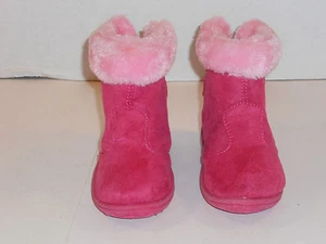 MÄDCHEN FUCHSIA ROSA STIEFEL MIT HELLROSA KUNSTFELL GRÖSSE SMALL (5-6) SUPER SÜSS  - Bild 1 von 5