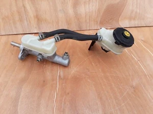 Honda Fit 2012 1,5 L AT cilindro maestro de freno con depósito OEM - Imagen 1 de 24