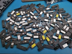 Lote de trabajo equipo de prueba electrónico UV EPROM lote de trabajo HP Agilent Racal Tektronix otros - Imagen 1 de 14