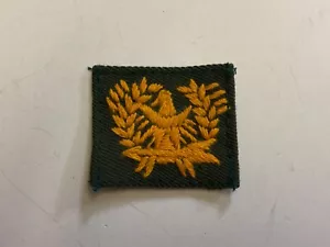 F0027 Repro VN US Army Warrant Officer Collar Emblem Hand Embr OD Single IR45D - Picture 1 of 2