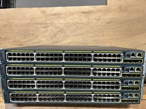 4 Pieces of Cisco Catalyst 2960-s-48-lps-l POE+ Stackable switch - Afbeelding 1 van 3